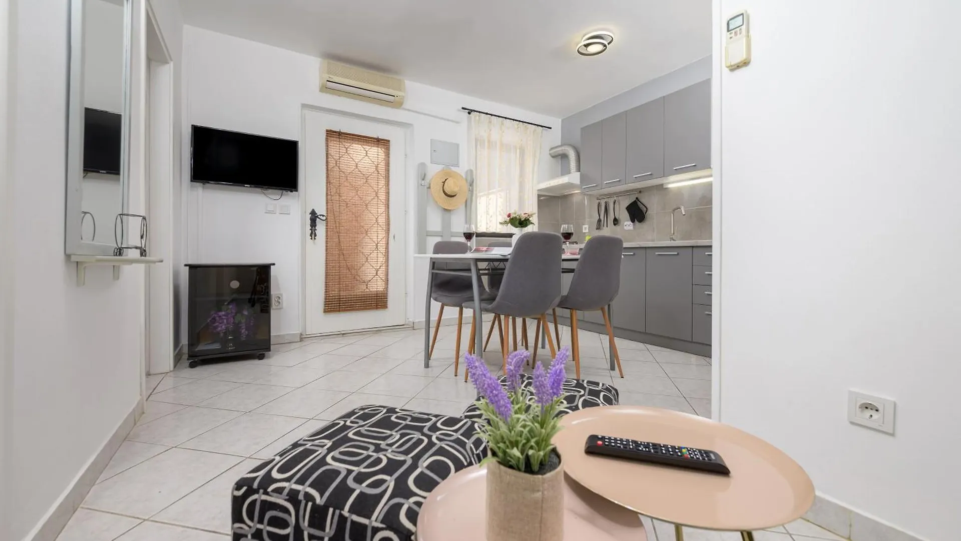 Gemuetliche Ferienwohnung 5 Stinjan Croatia