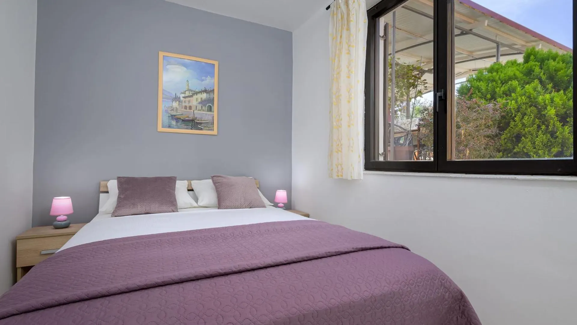 Apartment Gemuetliche Ferienwohnung 5 Stinjan