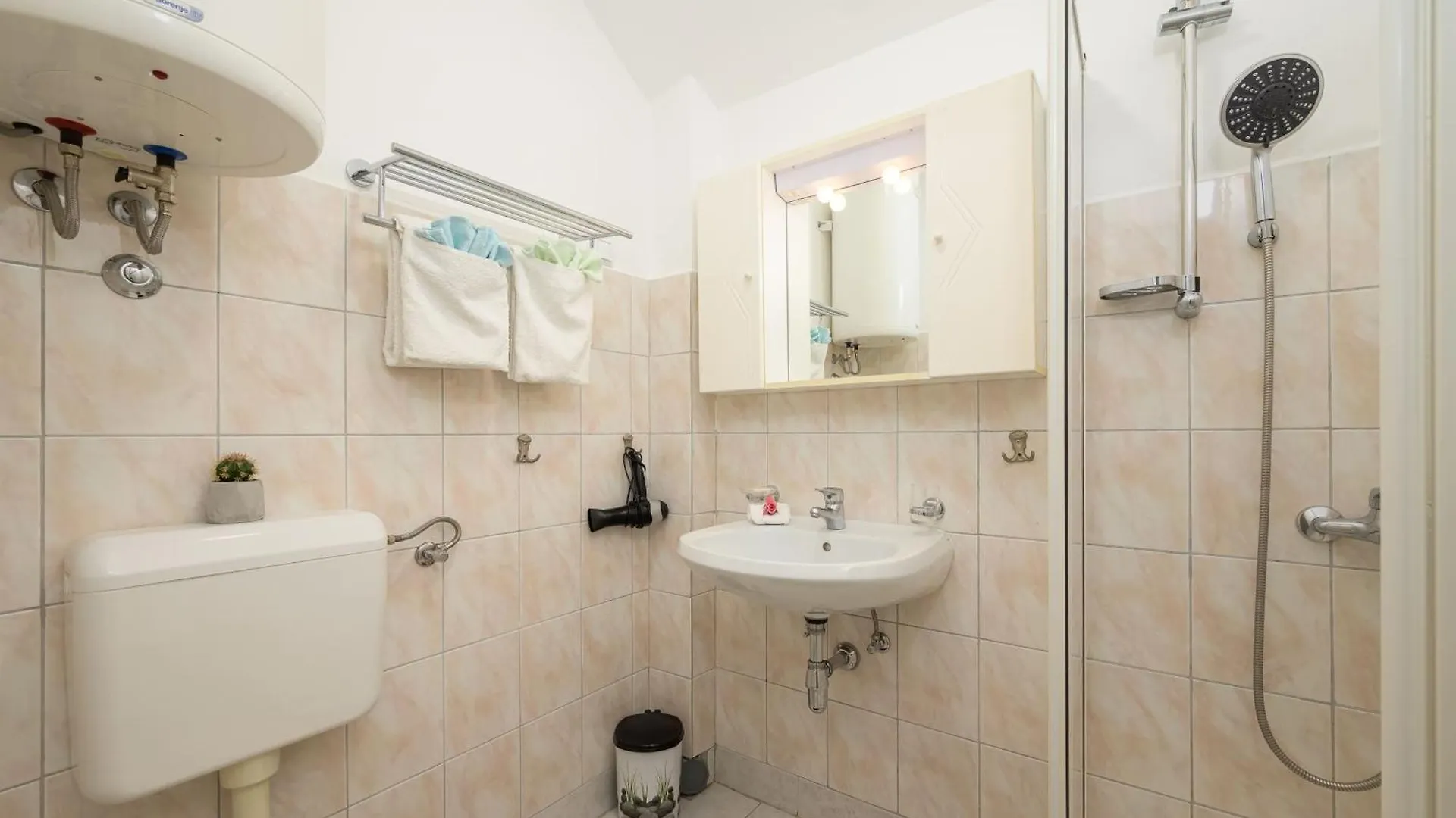 Gemuetliche Ferienwohnung 5 Štinjan Appartamento